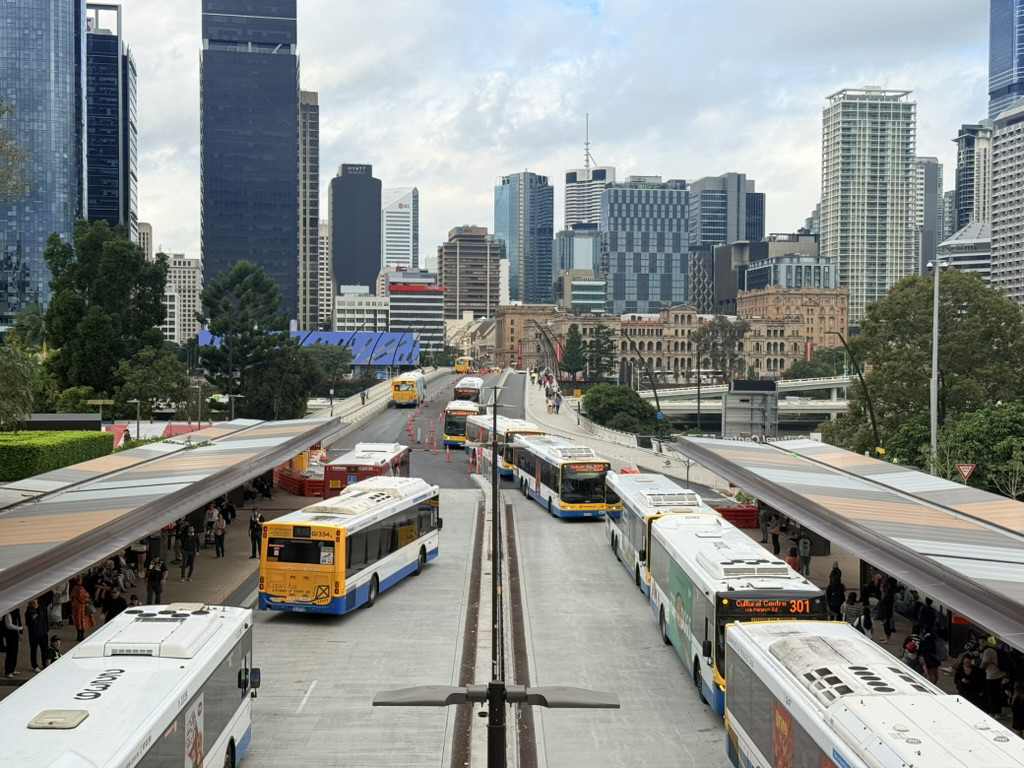 Exhibition train platform